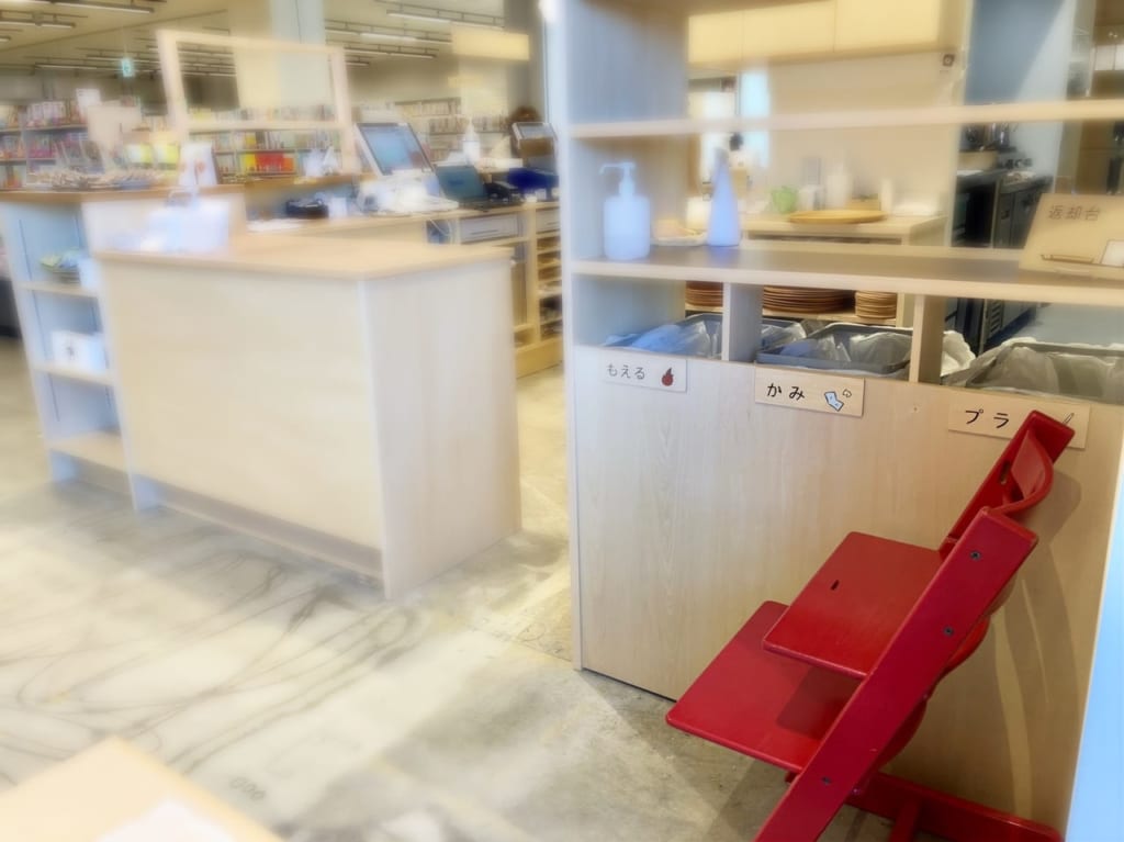 【札幌市東区】書店併設のカフェだけど、実はビールも飲めるんです。リニューアルオープンした「ヒシガタ文庫」に行ってみた。 札幌市東区