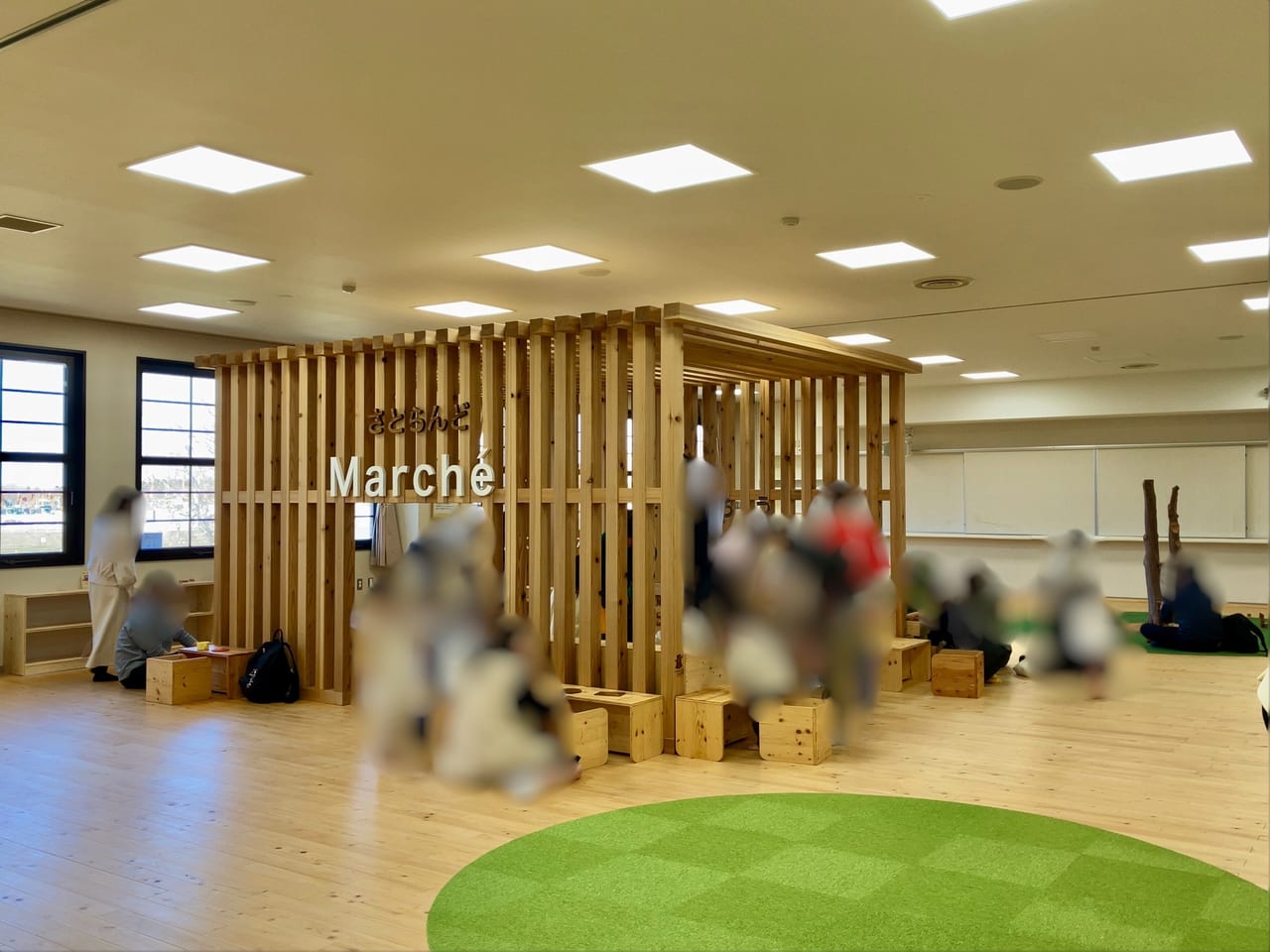 「サッポロさとらんど」乗り物や牧場が楽しめる2023年夏季営業は4月29日から。現在のさとらんどセンターの様子は？