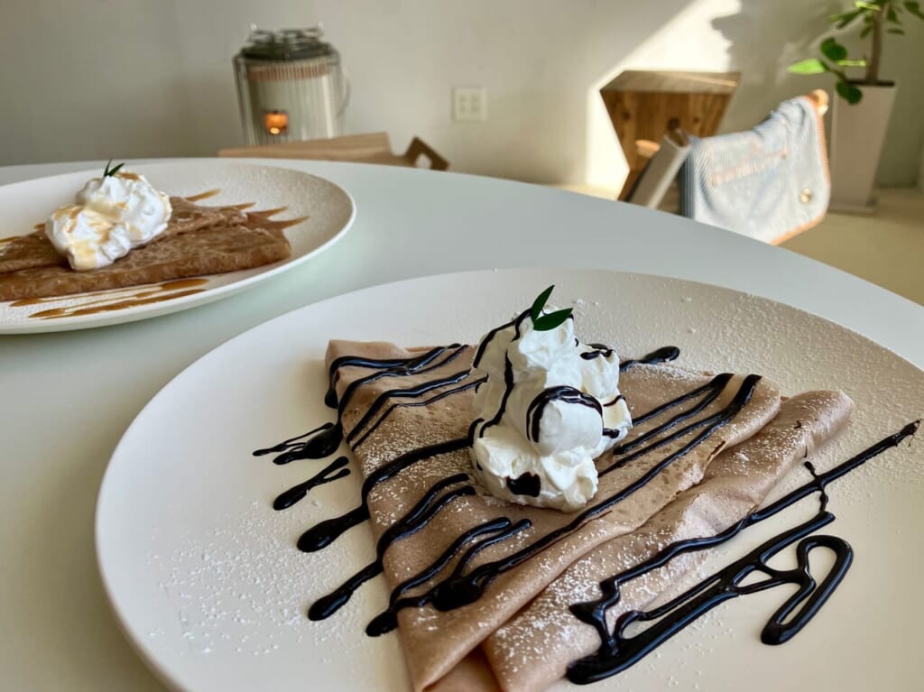 チョコレートはお好き？ 体に優しいウマウマの米粉100%クレープに限定フレーバー登場。ロースイーツの試食会もあるよ！