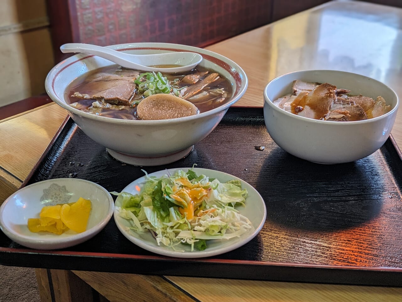 ラーメンのランチセット