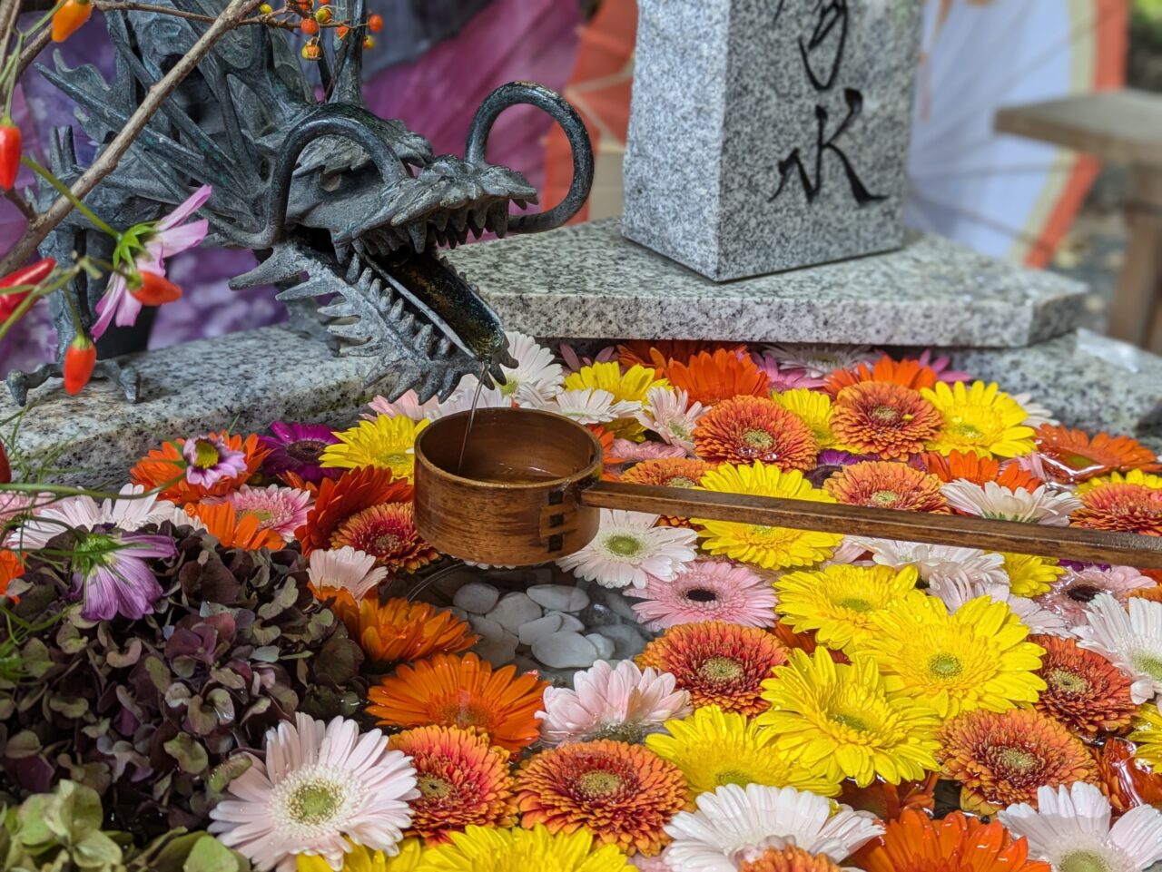 札幌諏訪神社　花手水