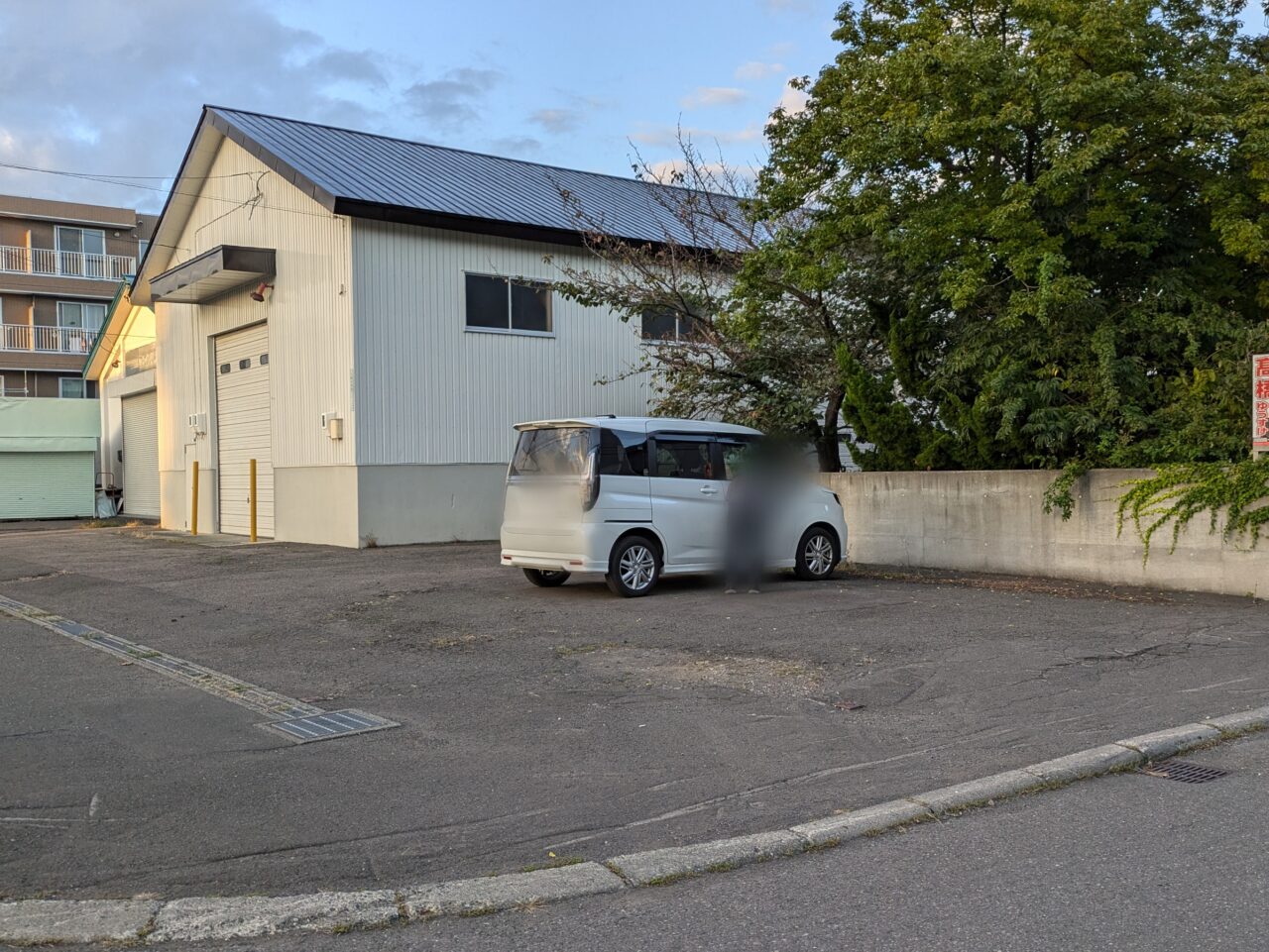 シャンス　駐車場