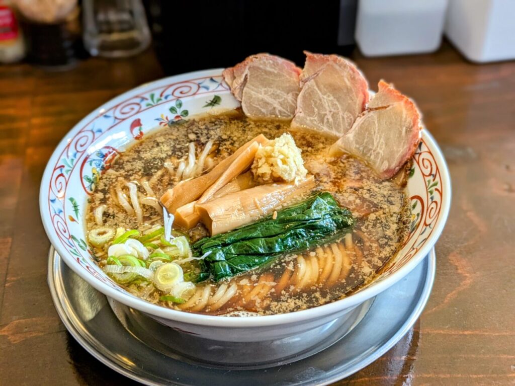 煮干しラーメン北栄　醤油ラーメン　メニュー