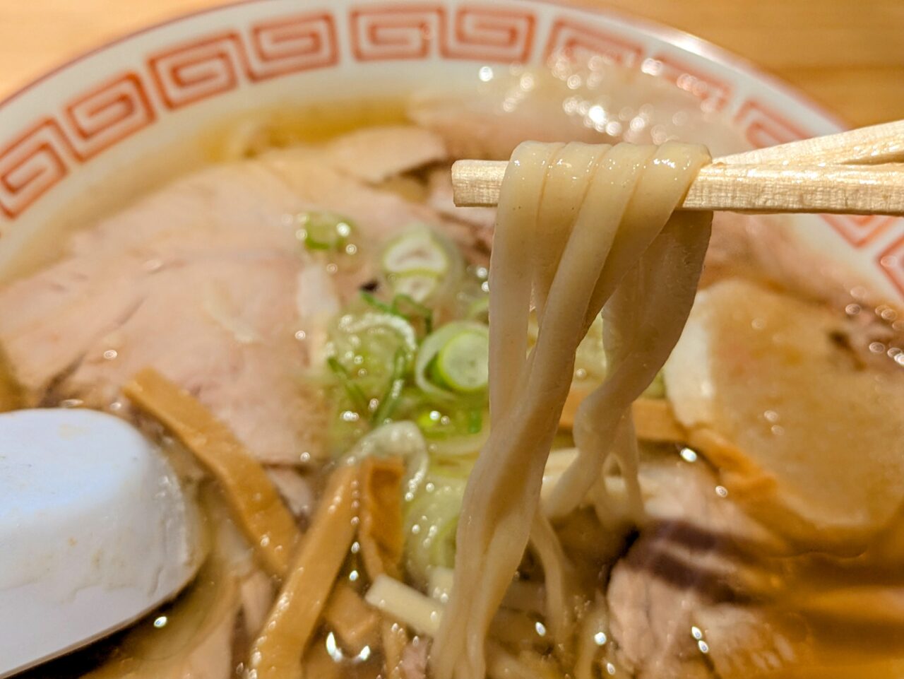 平麺ストレート　ちゃん系ラーメン