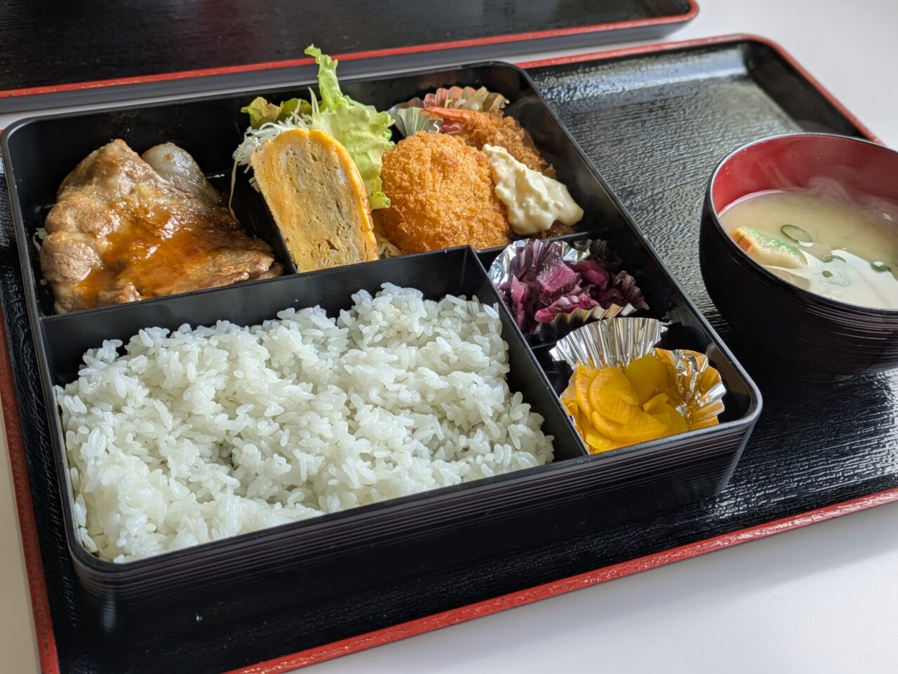 B弁当　あずま亭