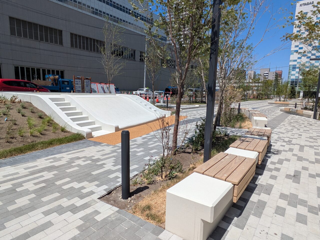 札幌市東区　水遊び　公園