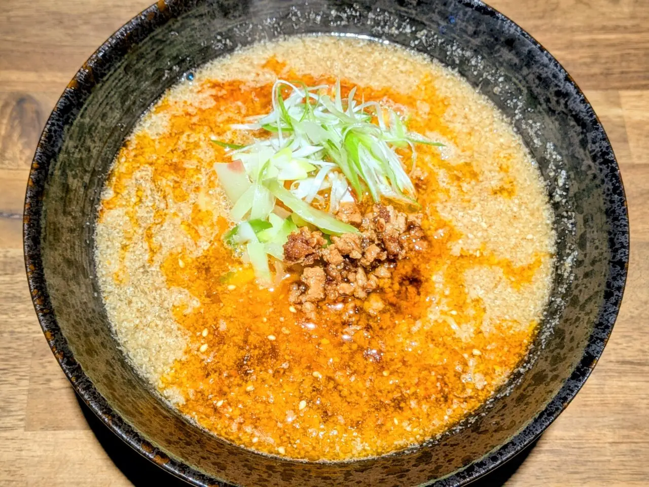 クロネコチョップ　担々麺