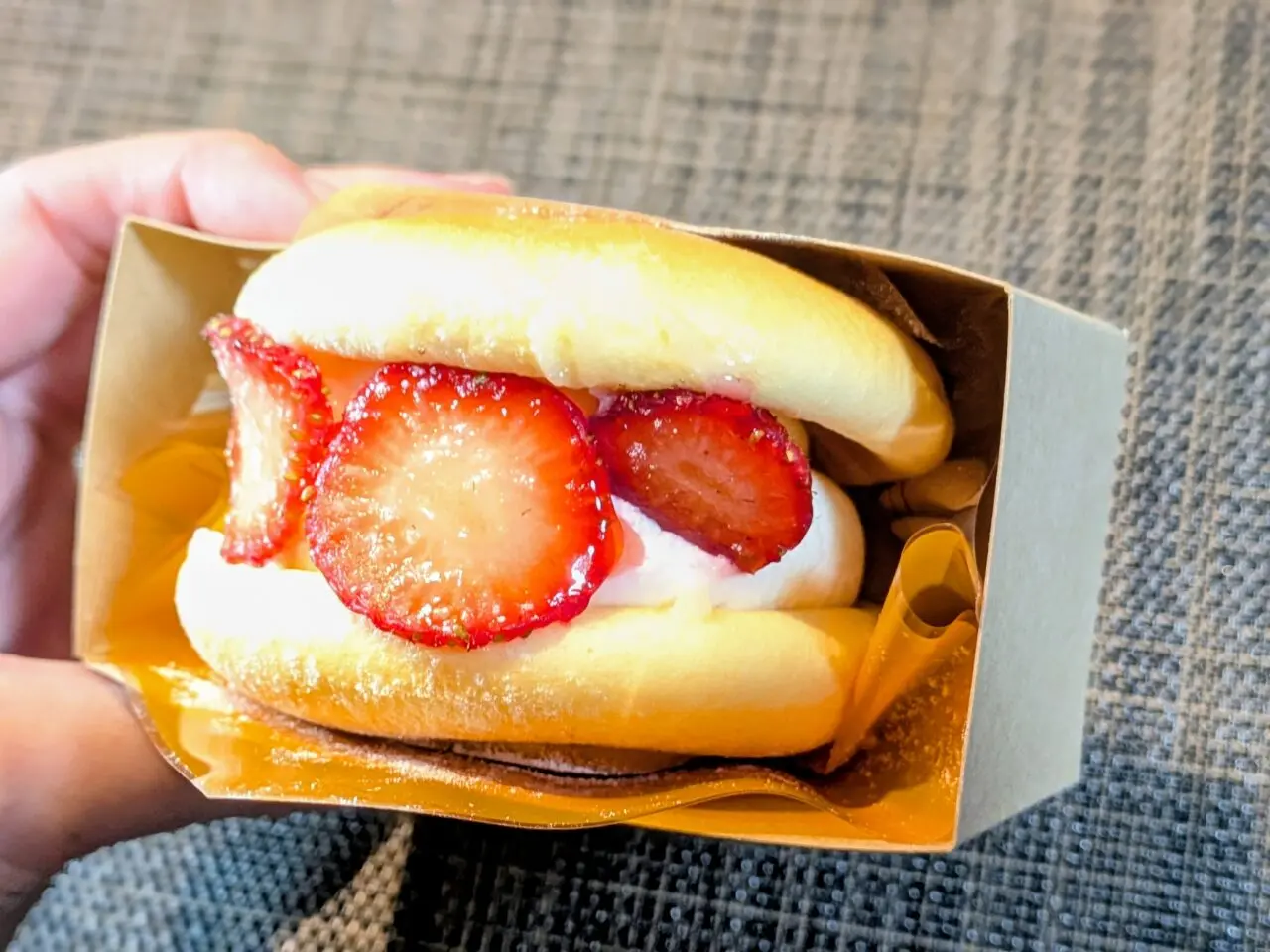 もりもと　クリームサンド