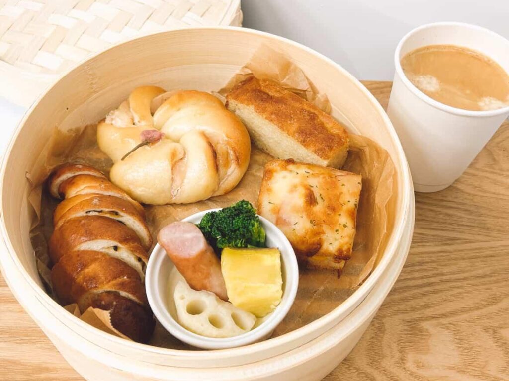 フィオラ　カフェ