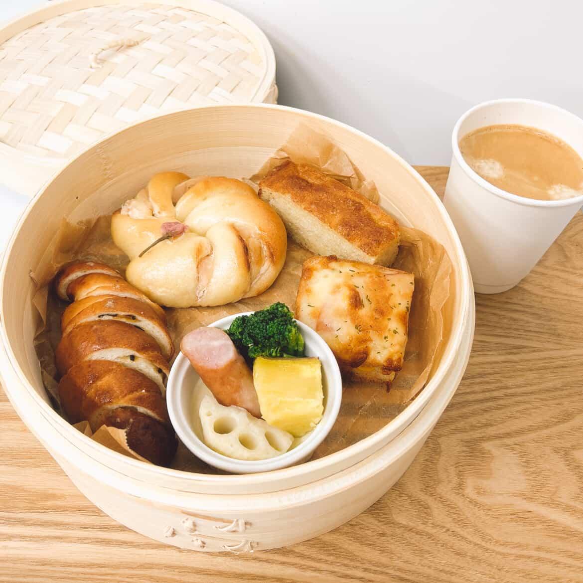 フィオラ　カフェ