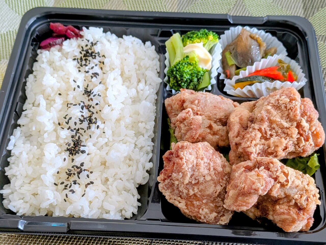 プレジール　からあげ