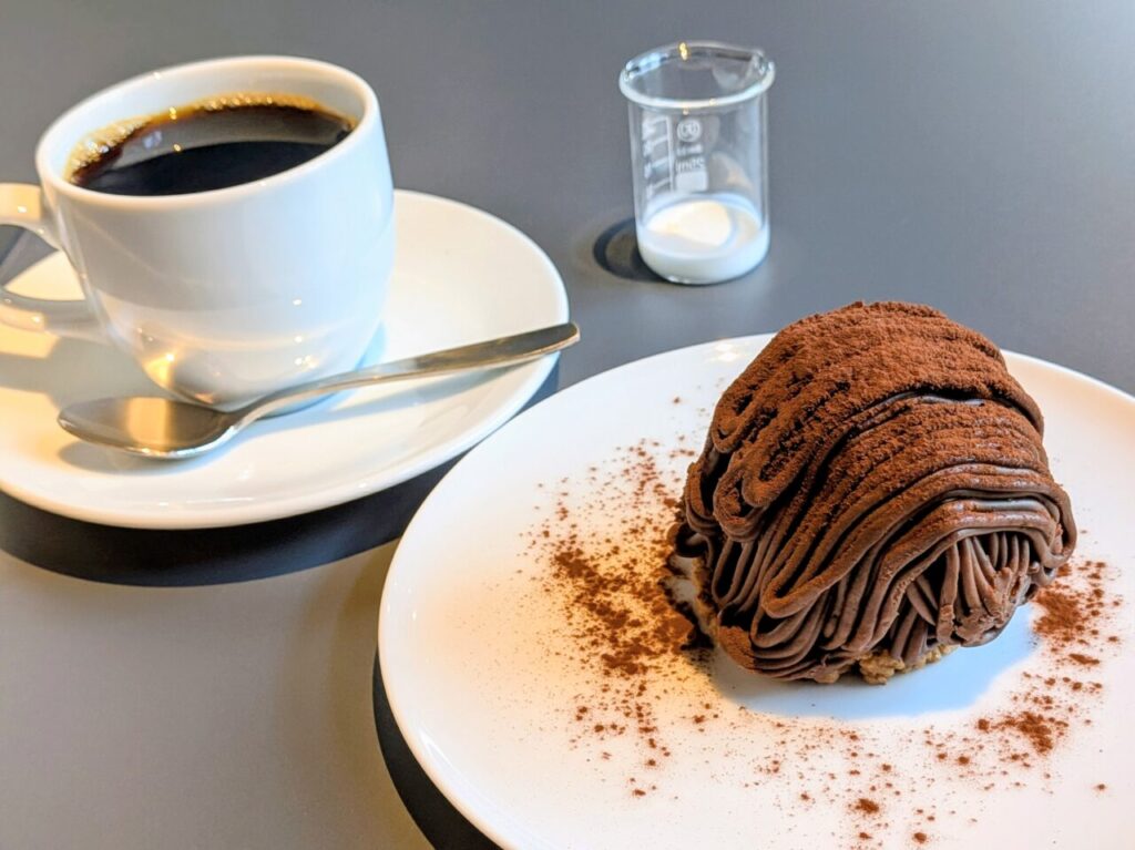 リタルコーヒー　ケーキ